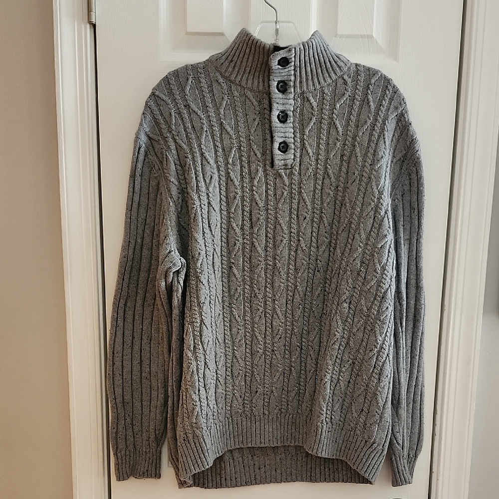 Tasso Elba Gray Cable Knit Sweater